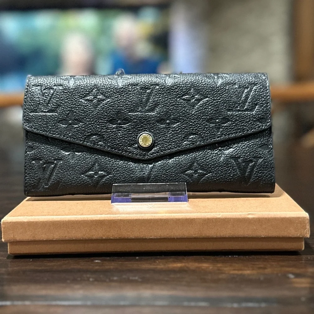 Authentic Louis Vuitton Monogram Empriente Curieuse Wallet w Original Zip Pouch